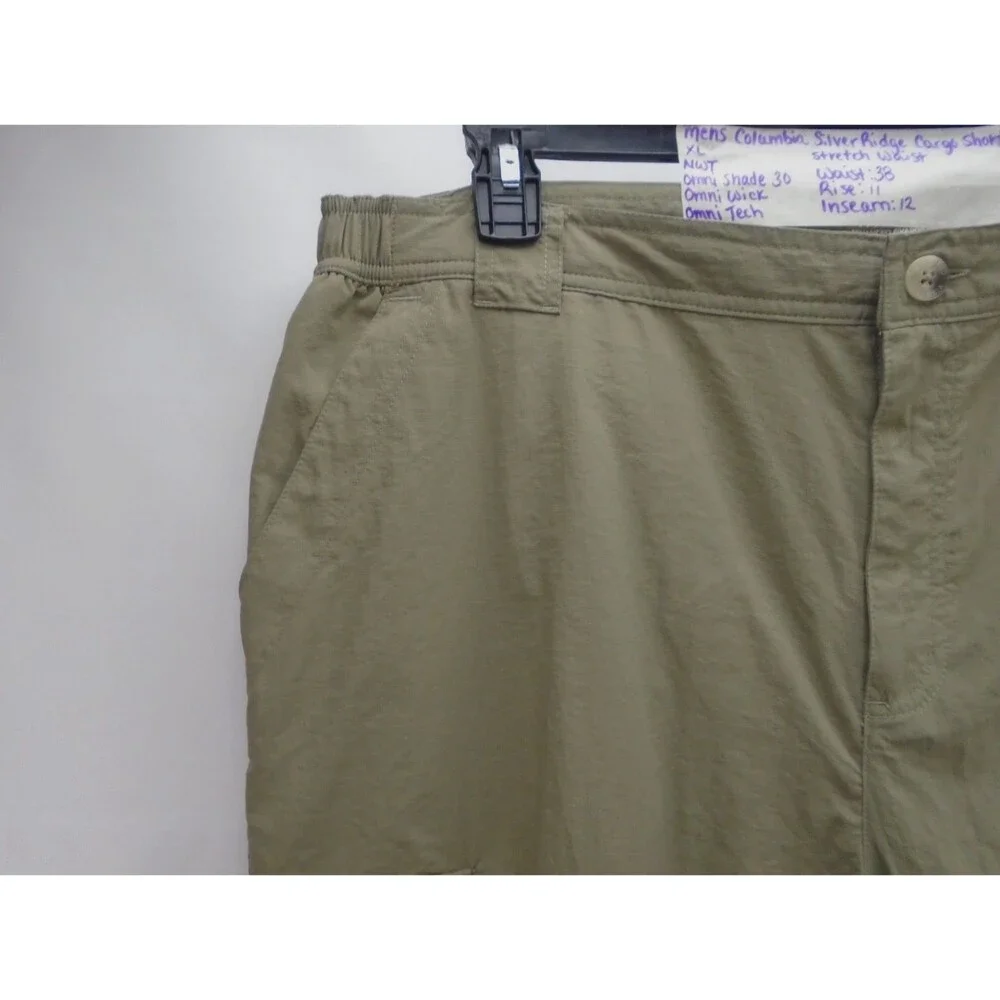 NWT Men's Columbia Silver Ridge Cargo Shorts Size XL (38x12) Tan Omni Shade Tech